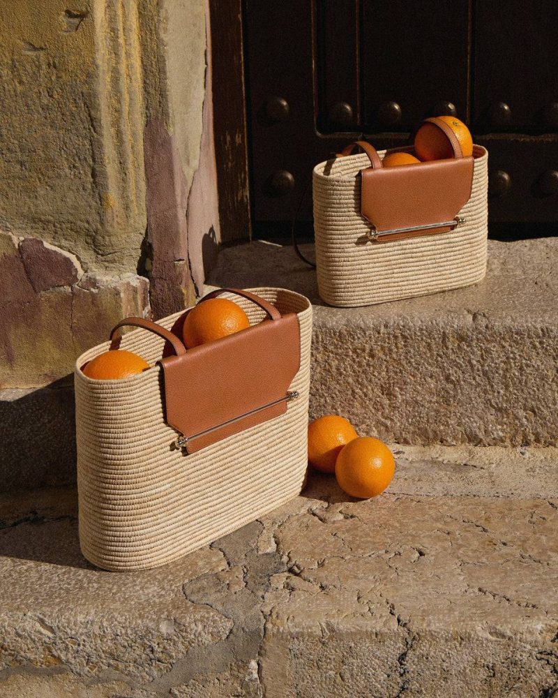 Raffia/Leather Tan The Strathberry Basket (Medium) Women Shoulder Bags
